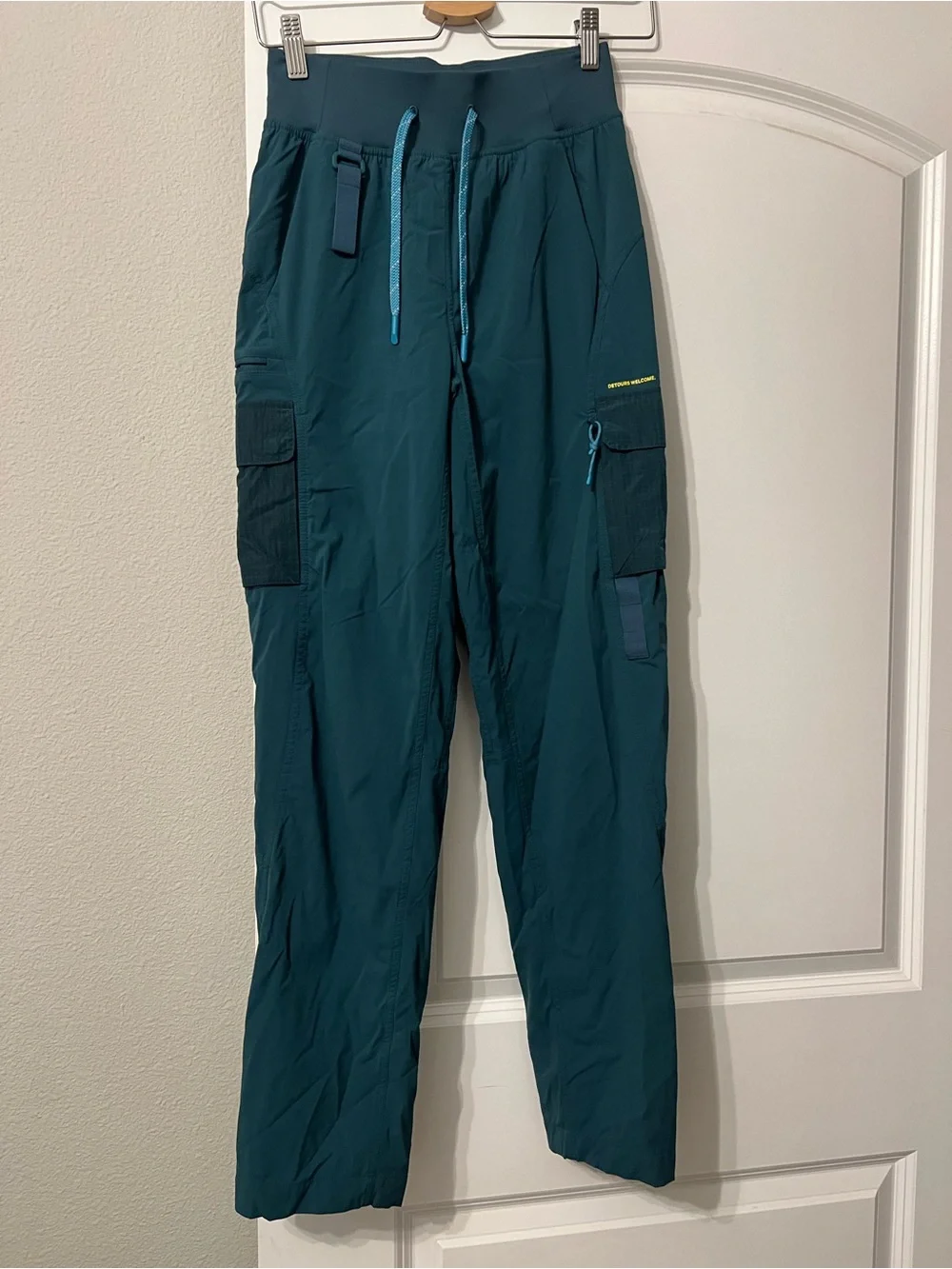 Lululemon Cargo High-Rise Lined Hiking Pant—Green Jasper